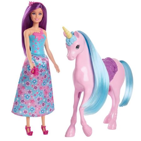 Barbie muñeca y su unicornio