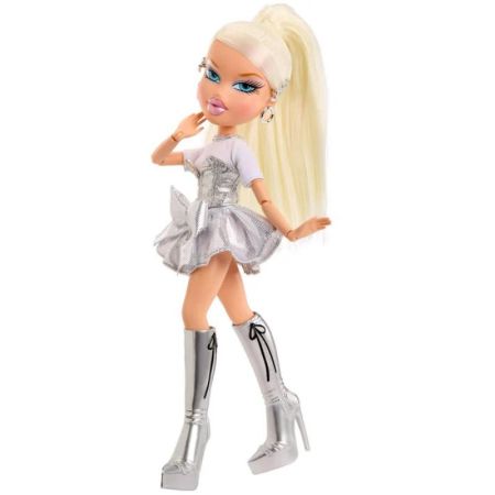 Bratz muñeca Stylin Charmz Cloe