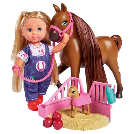 Evi Muñeca veterinaria de caballos